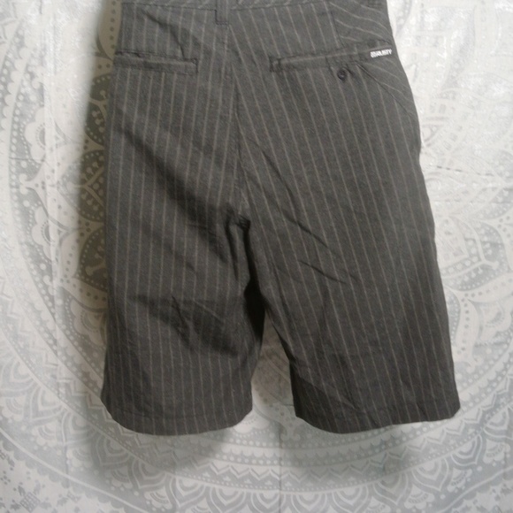 Rusty Surfwear Board Skate Pinstripe Shorts 30 - Picture 2 of 5
